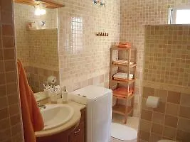 מלון Residencial Madrid Inh 24233 3*